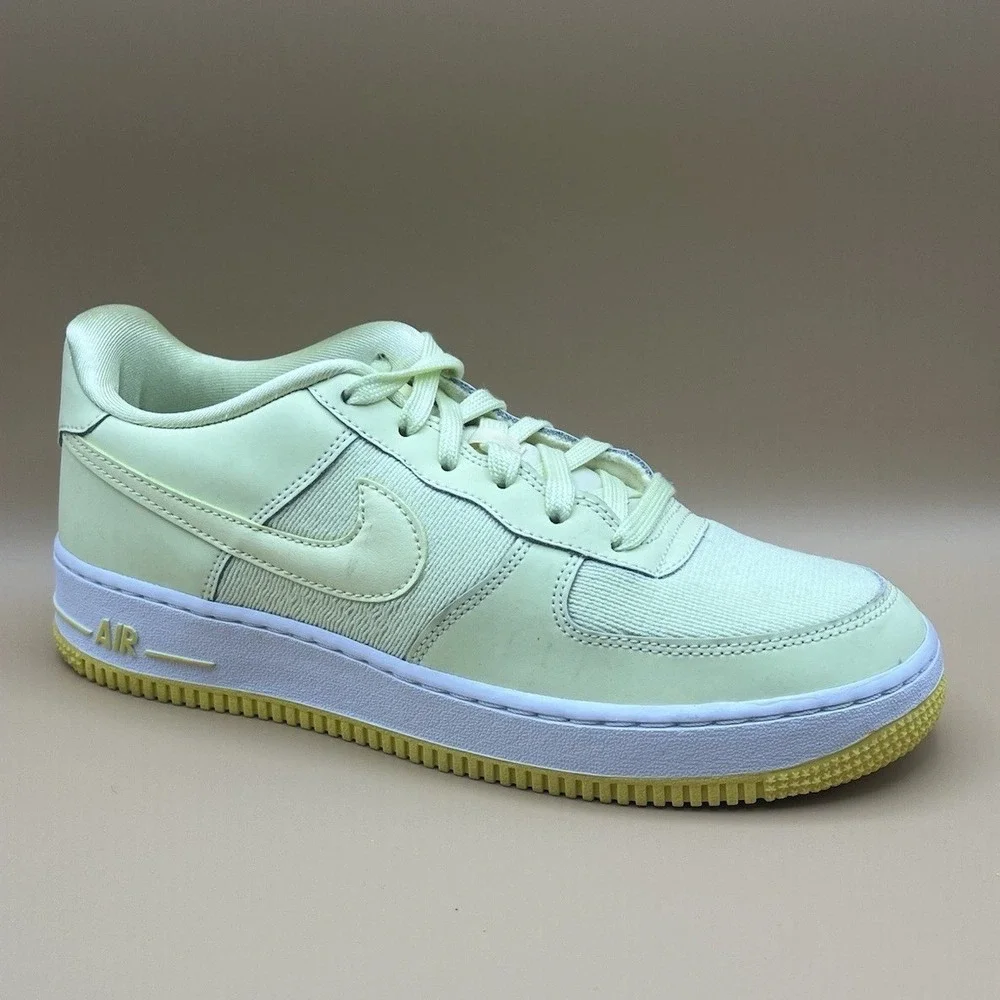 2018 Nike Air‎ Force 1 Low LV8 Yellow Lime - Youth Size 7 Women's Size 8.5 Used